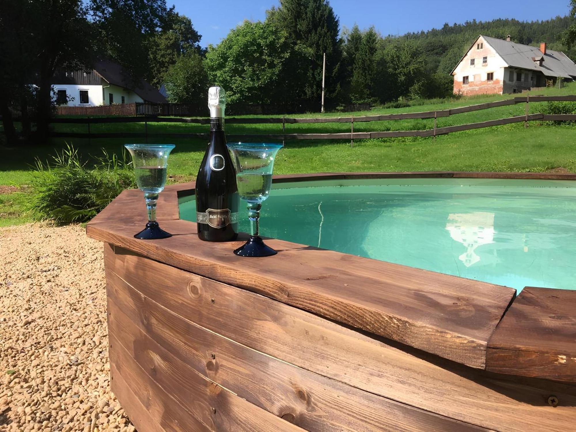 Holiday home Dum U Dvou Lip / The Two Lime Trees Javornik (Hradec Kralove)